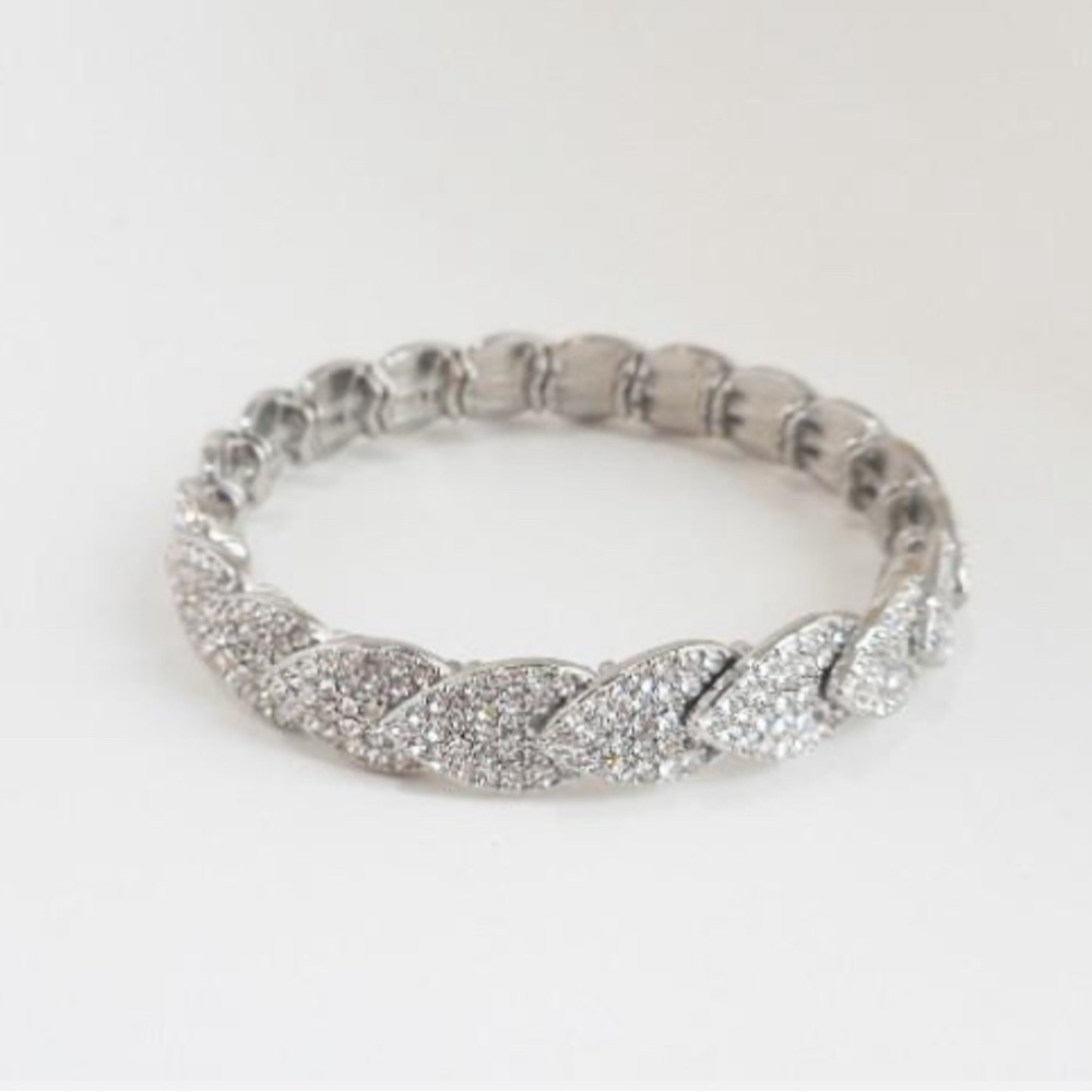 NWT INC International Concepts Pavé Crystal Stretch Bracelet Silver Tone - Picture 2 of 6